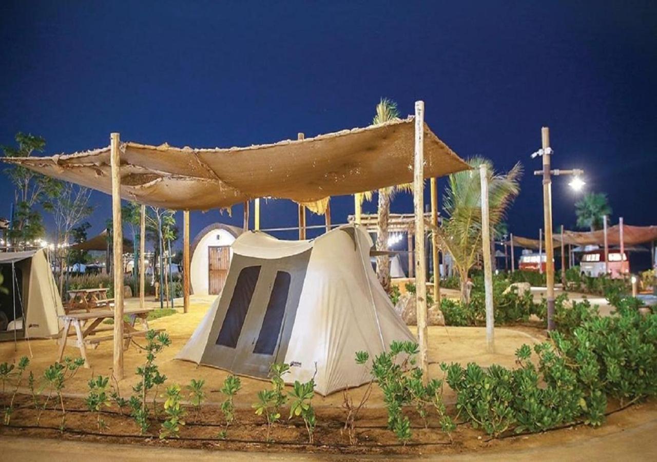 Bab Al Nojoum Hudayriyat Camp Hotel Abu Dhabi Exterior foto